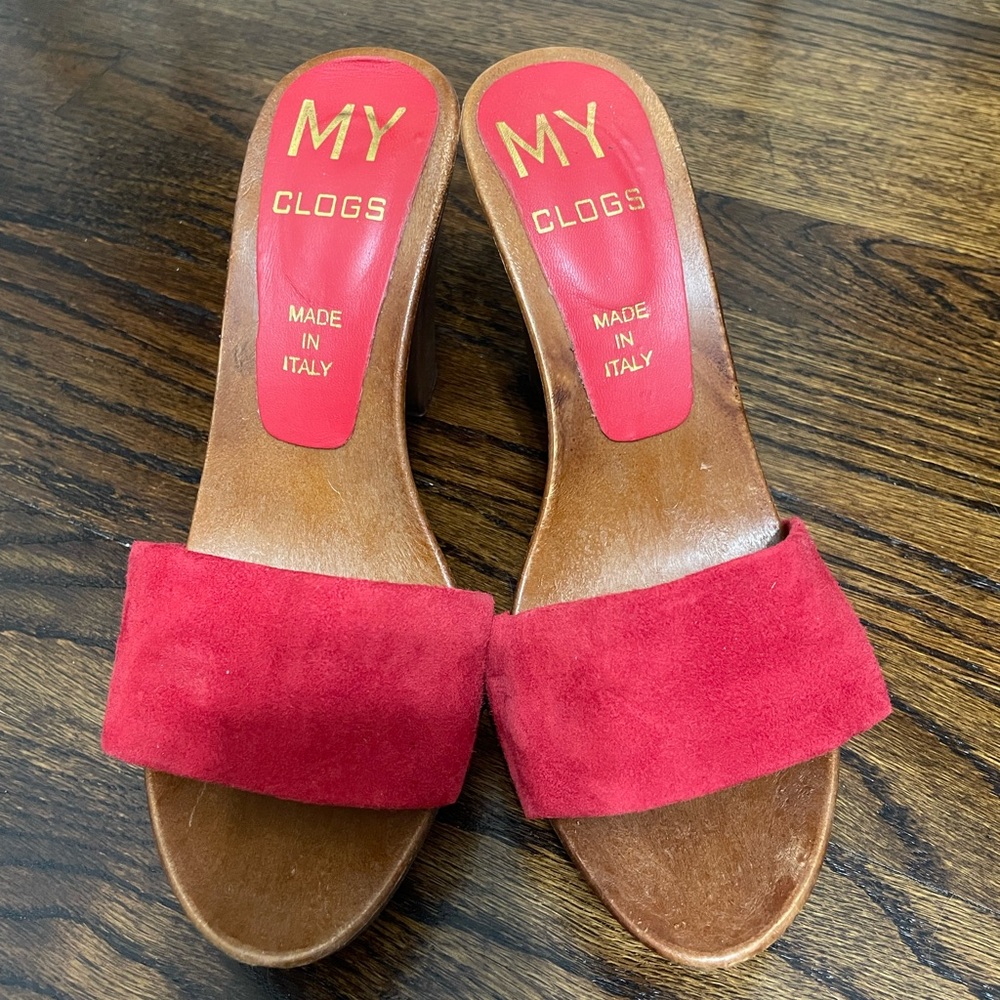 Red Clogs - Picture 5 of 5